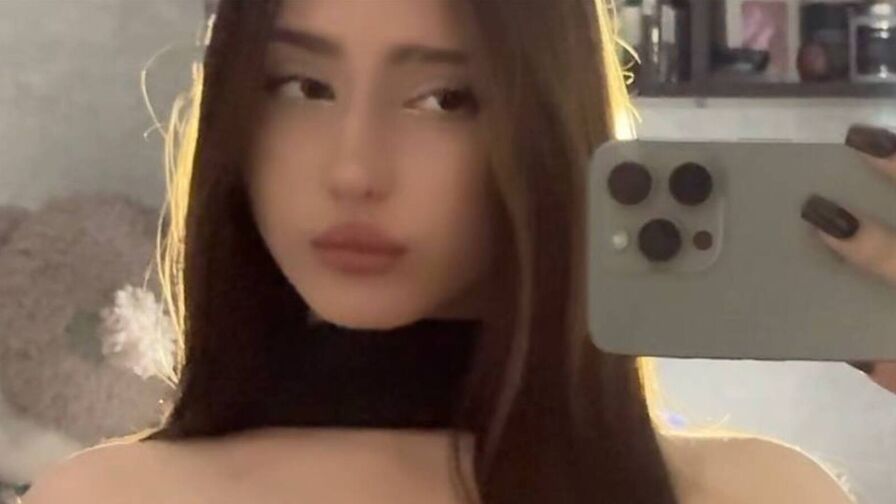 Watch BellaJersiquins live on Viva LiveCamđź””