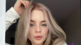 Free Nude EvaEdlin