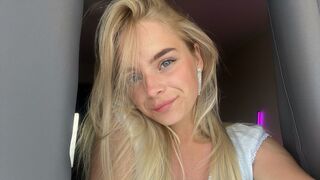 EvaEdlin LiveJasmin girl member chat profile
