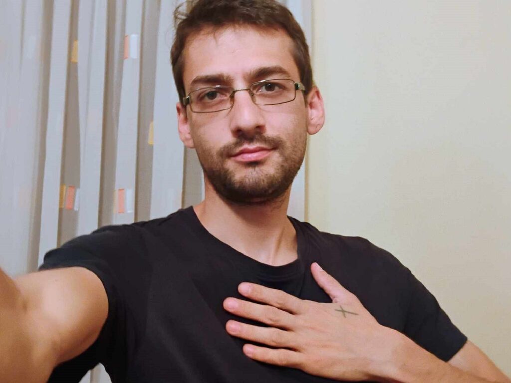 HungEddy online cam profile picture