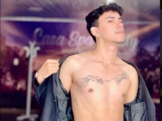 adult webcam sex LuisDenil