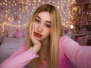 free chat room DaniellaPick