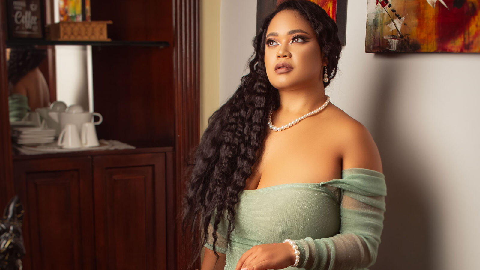 NiaCorelli erotic portrait