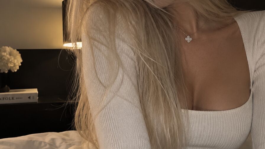 NoraVance Cumshow Vip