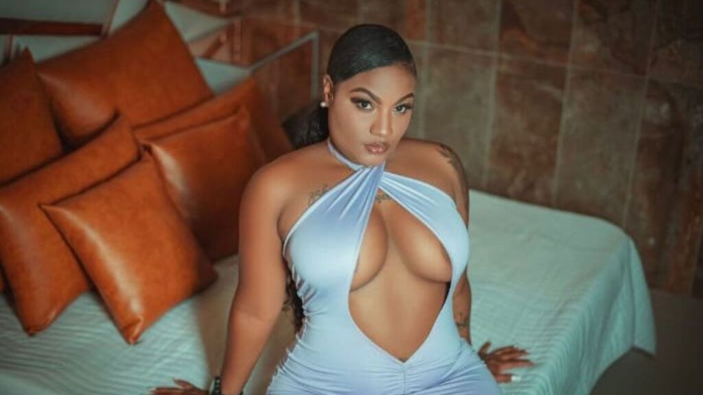 BrittanyAdam online on GirlsOfJasmin