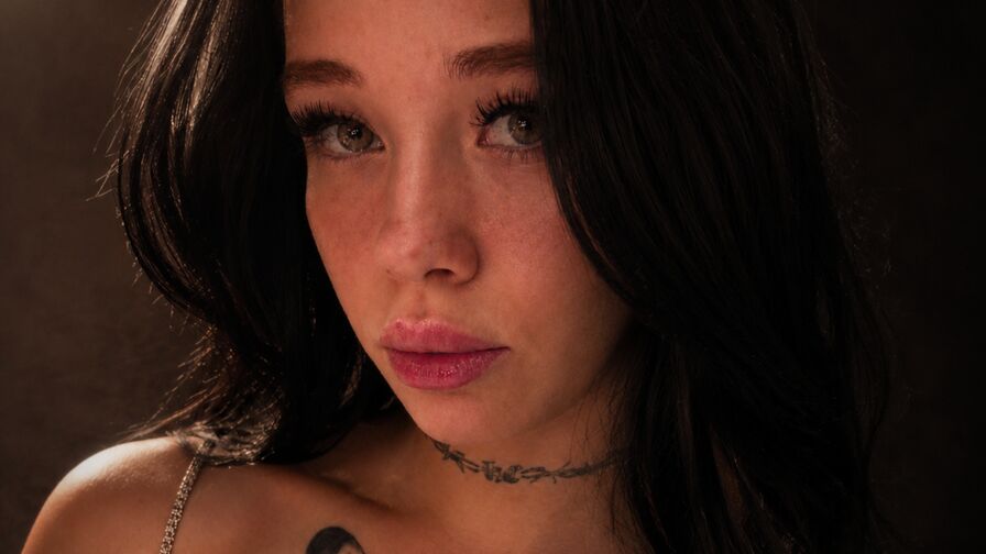 EmmaSterling's Live Nude Chat