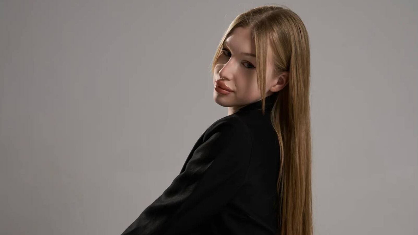 KatyMid glamour portrait