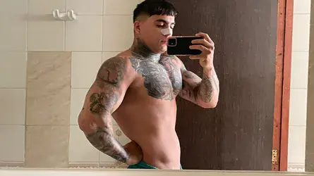 DerrickPierc's chat room