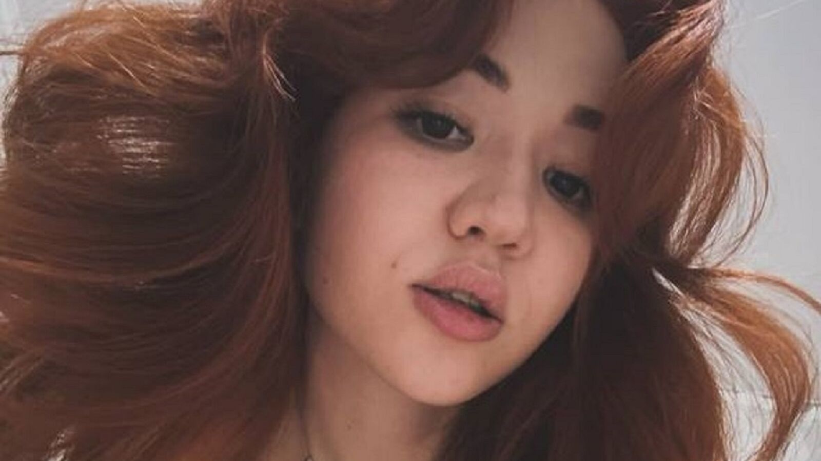 EffuliaLoren erotic portrait