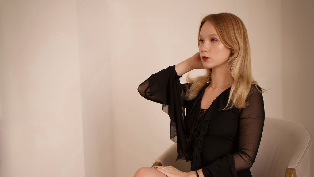Statistics of SophieBlosson cam girl at GirlsOfJasmin