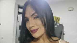 MikeyllaFox Live Webcam on LiveJasmin