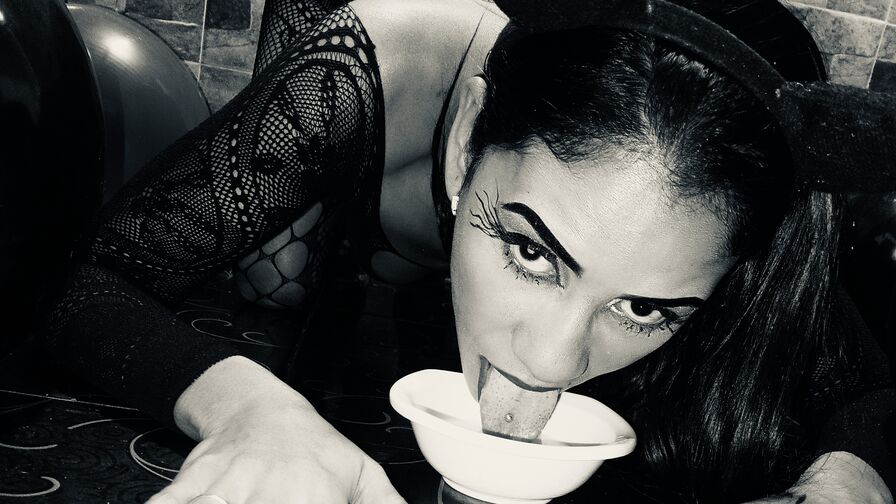 IsabellaMontgome Live Sex Chat at GPX Cams