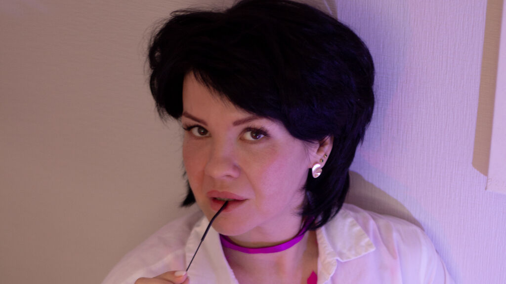 BarbaraDeviss's profile from Jasmin at GirlsOfJasmin'