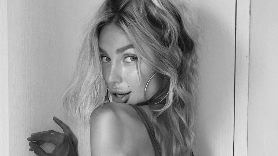 EvaWade's Live Nude Chat