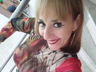 LunaCardena Live Cam Model