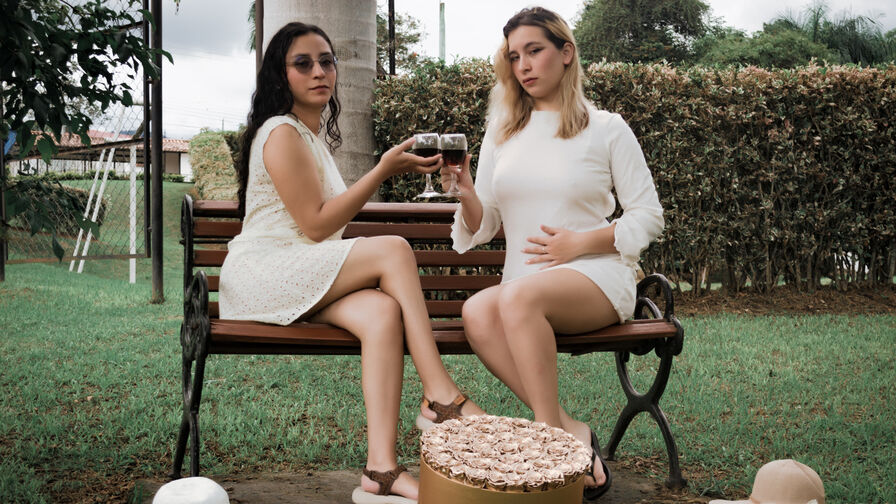 MarianaandNahi