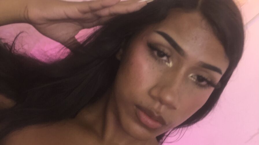 Join KylieVala’s Live Webcam Show