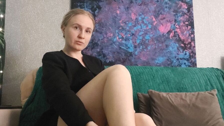 Enjoy Live Webcam with LanaviSmithe