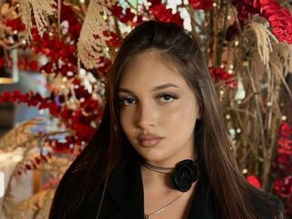 18 skinny white female brown hair brown eyes SilviaHeyer chat room