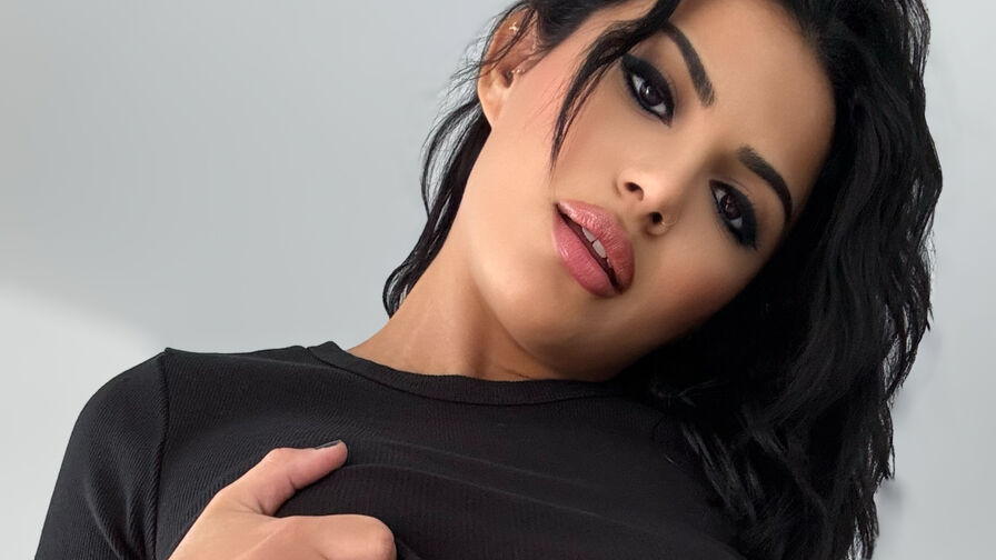 Watch JasmineBe’s Cam Show Live
