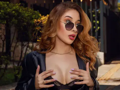 Chat with AlaiahNoir