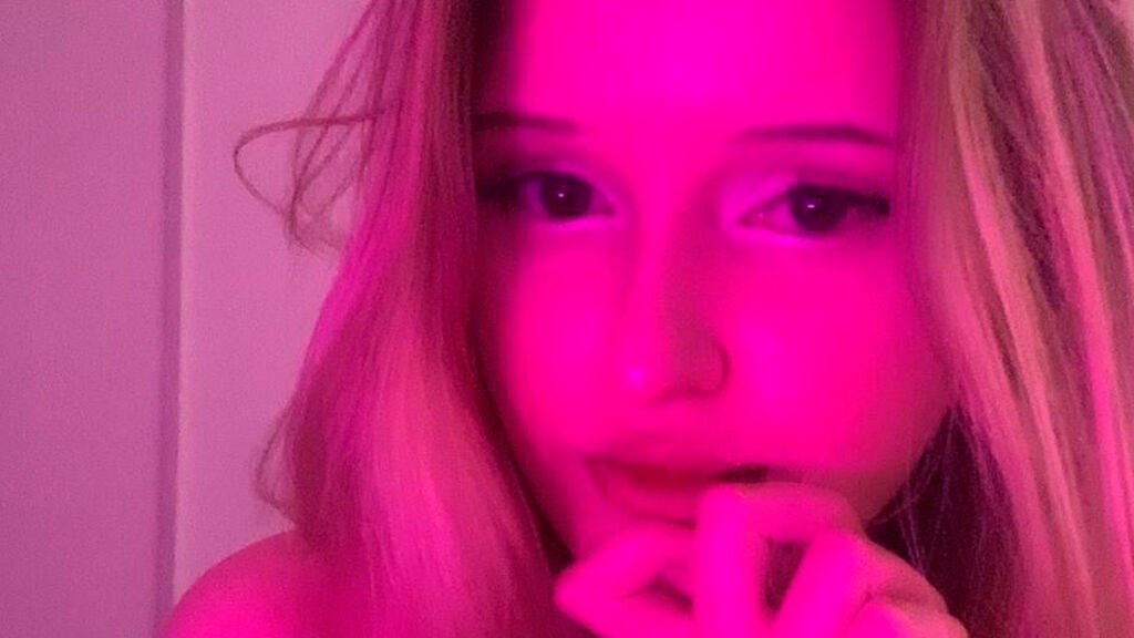 AmyJuney's profile from Jasmin at GirlsOfJasmin'