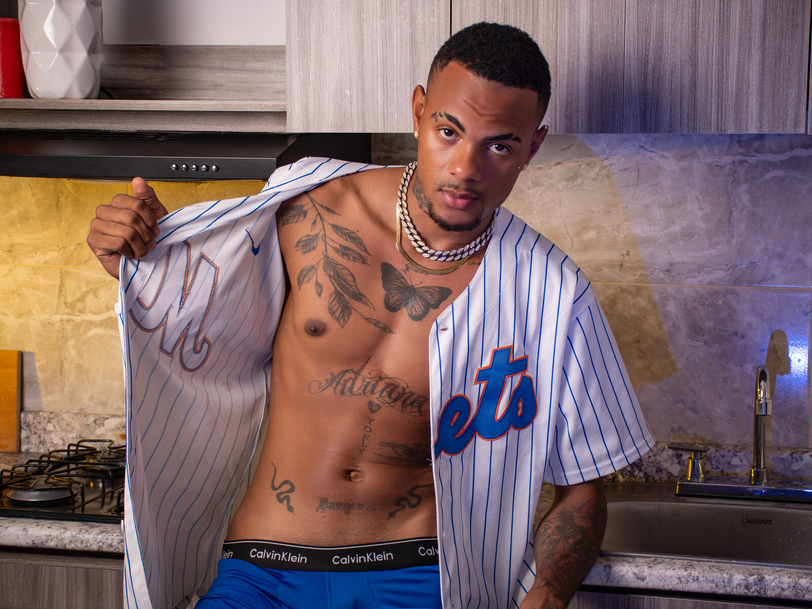 Live cam for TysonWalkers