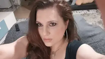 StellaGemella's chat room