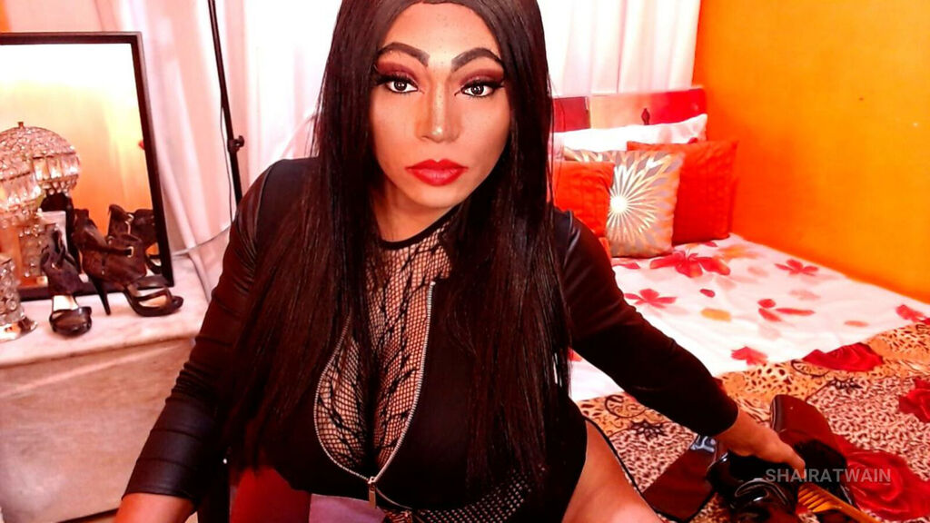 Live Chat with ShairaTwain on LiveJasmin