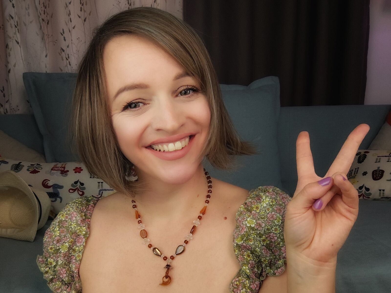 Live cam for MiaSouri