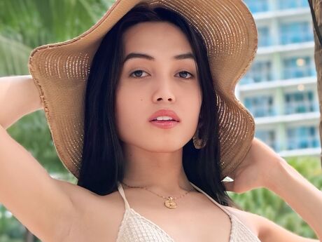 Chat with ScarletteSanchez