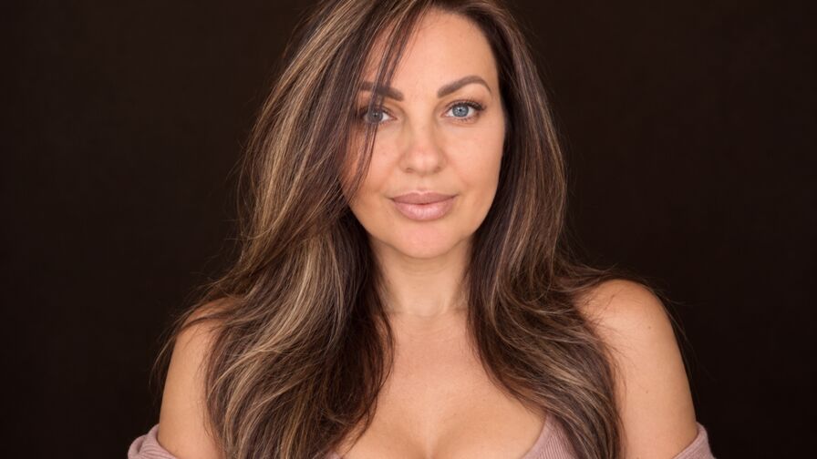 InesFitnes's Premium Pictures and Videos