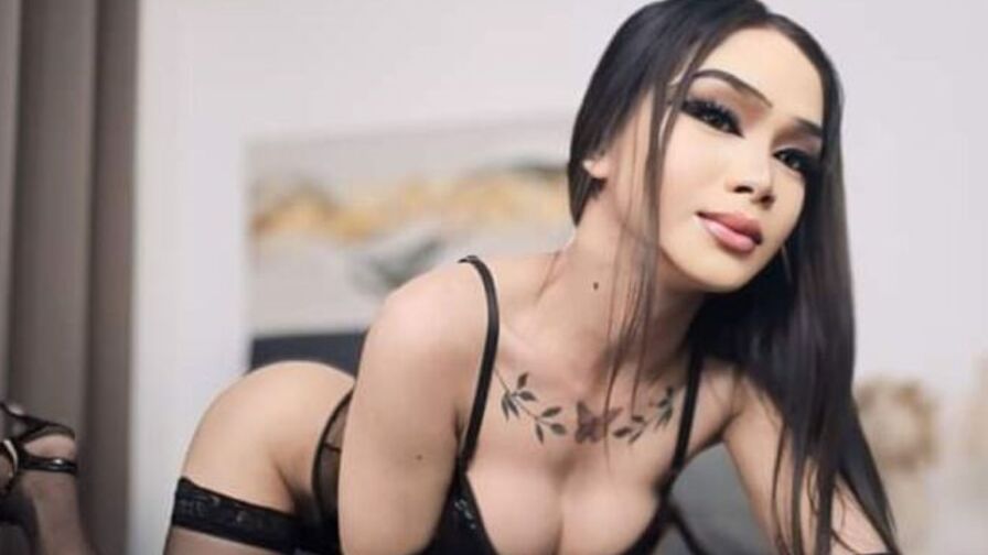 Chat with MariaLucyJasmin live on AsianCamModels.com