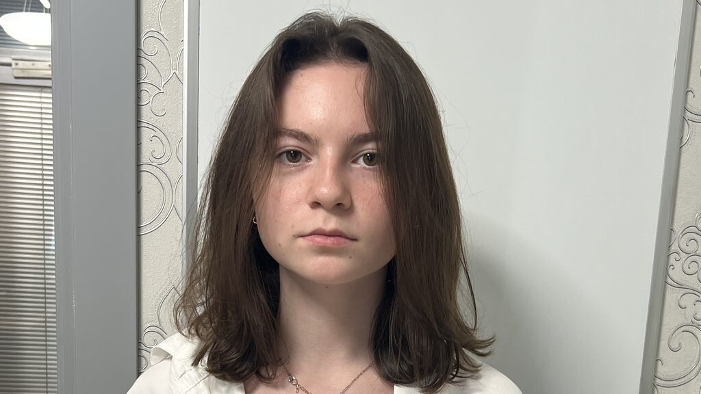 AnikaPearce online on GirlsOfJasmin