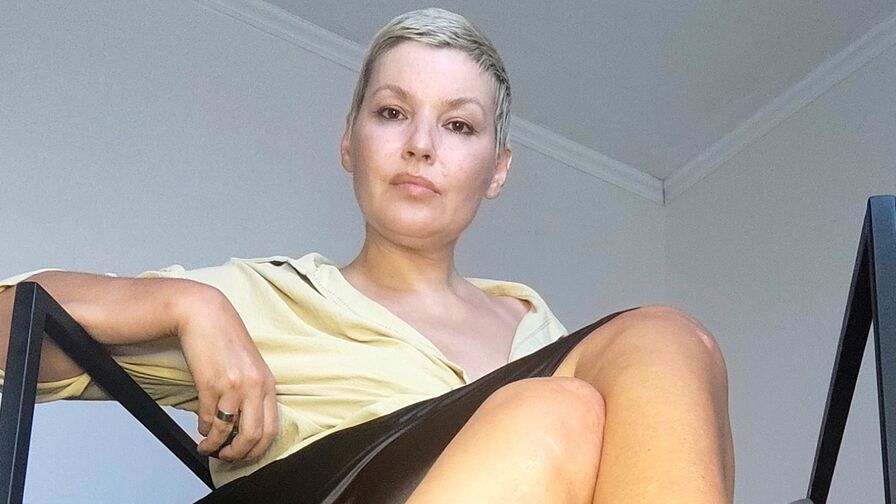 KatrinaOlissen – Female | Webcams Chicas