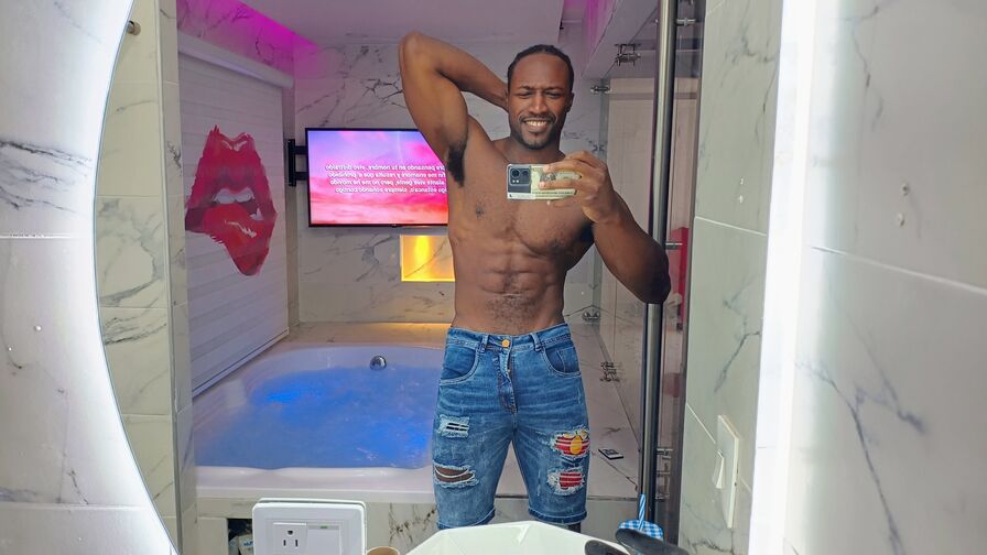Join AnthonyRome’s Live Webcam Show