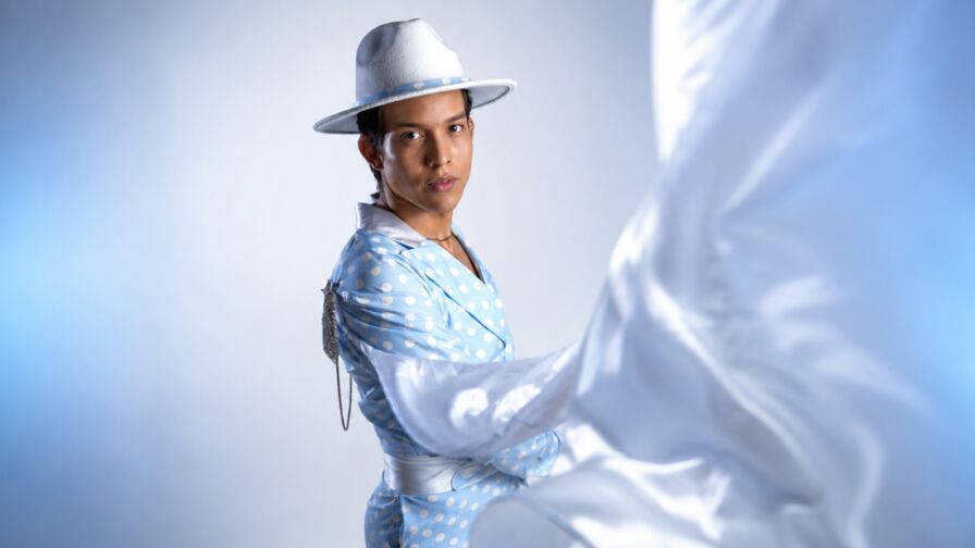 LeisanFox's
