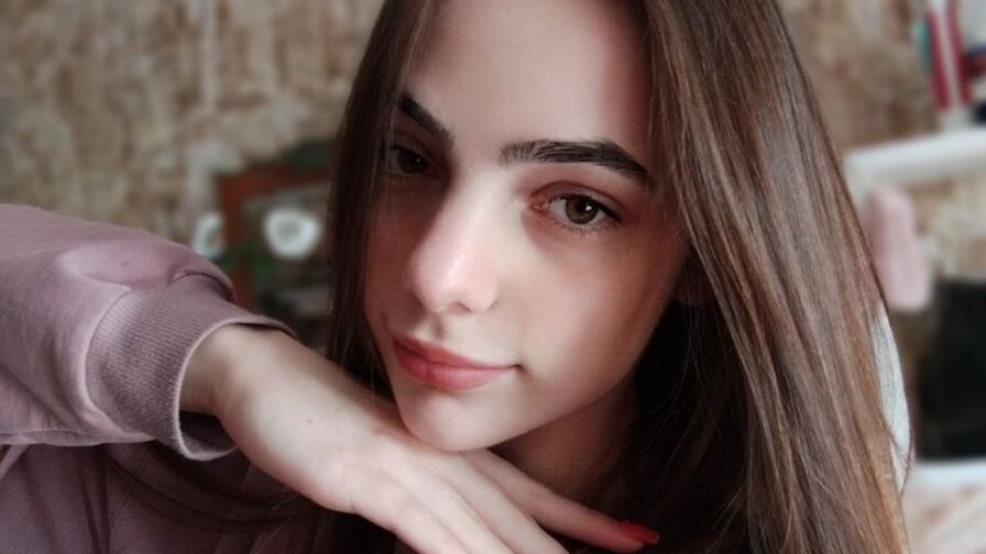Join TheaVivien’s Live Webcam Show