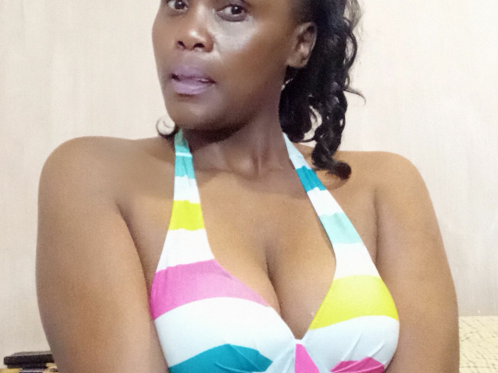 Live cam for SharlainOgbu