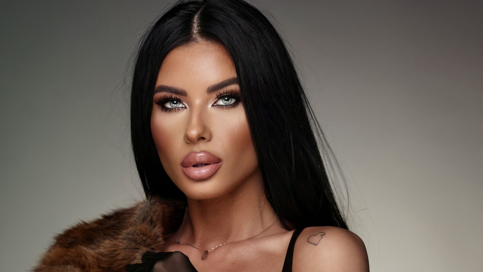 EkaterinaKirova glamour portrait