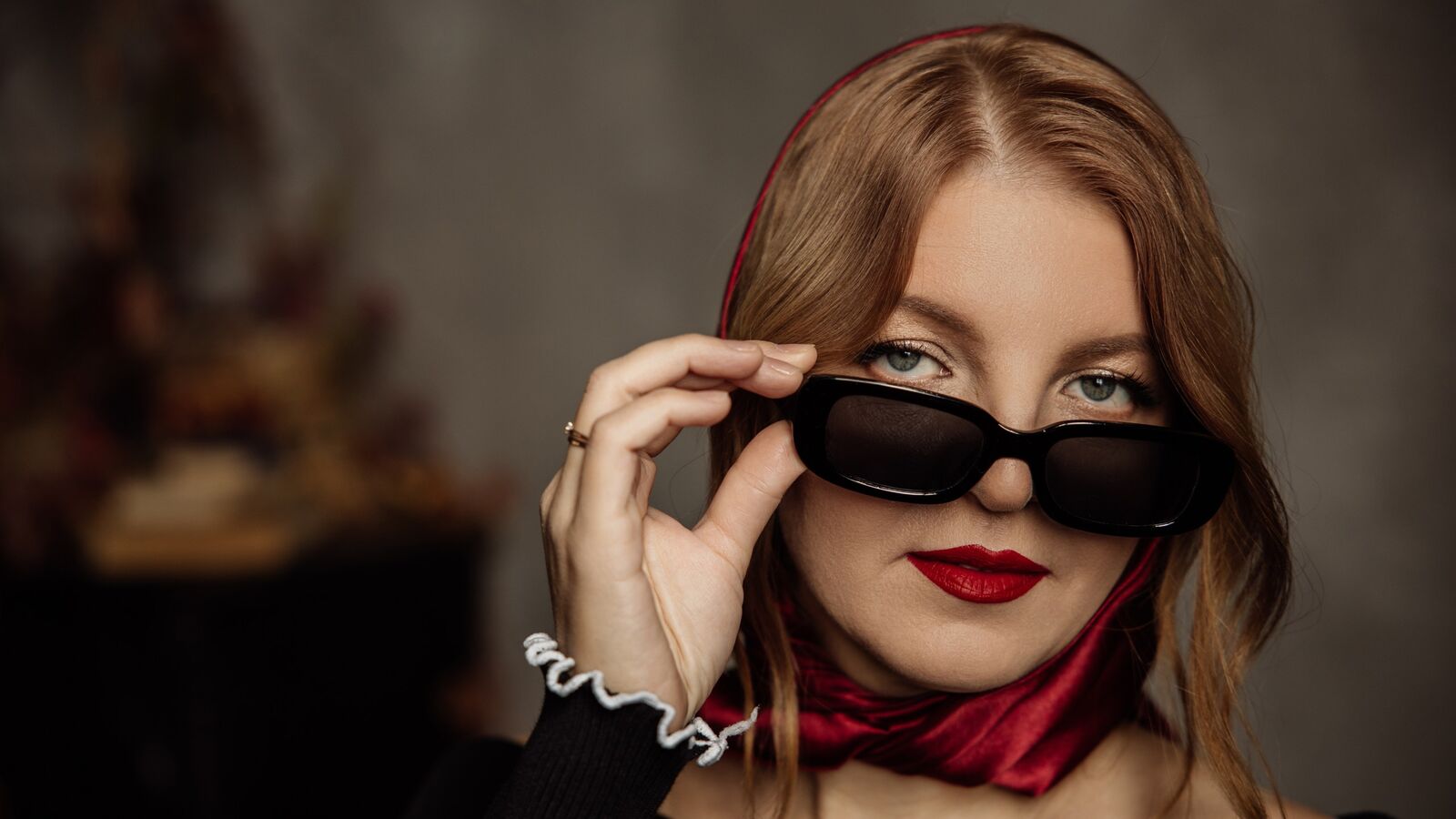AliceBiorn glamour portrait