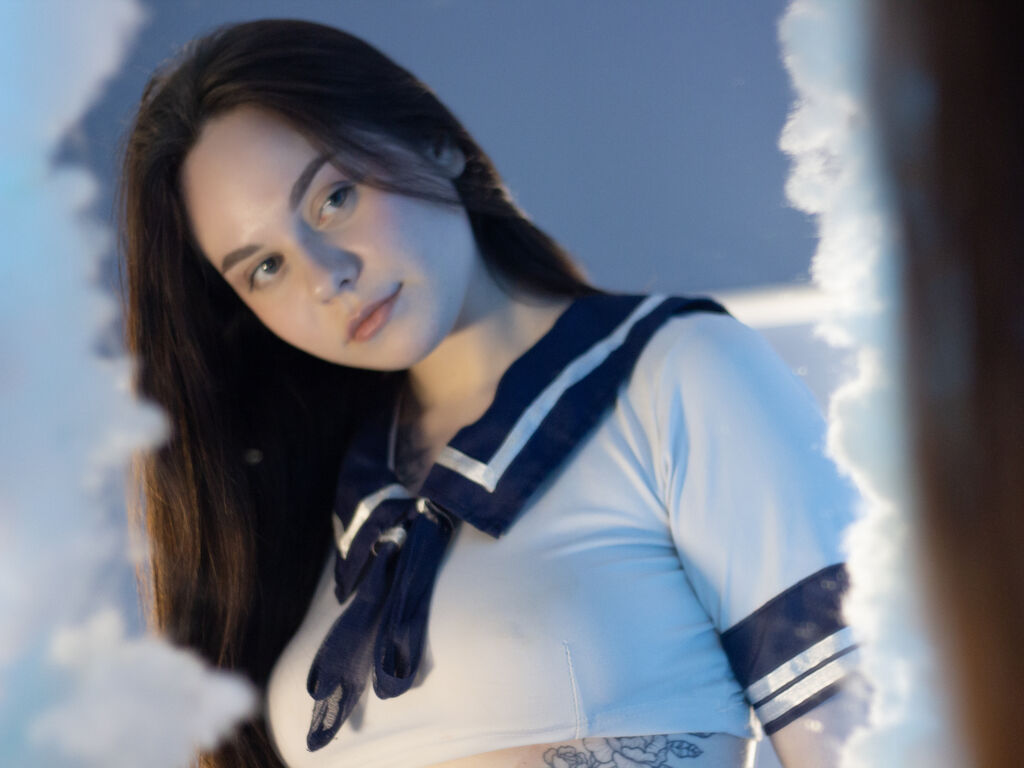 AliceDragonfly Nude