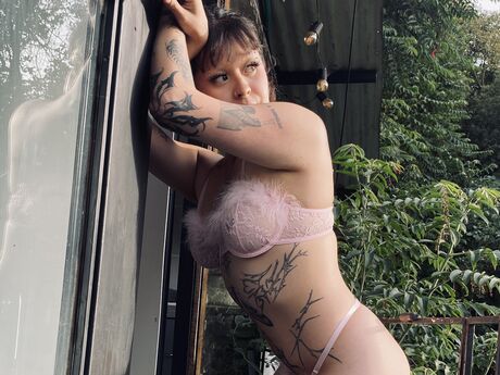 Chat with SaskiaVellour
