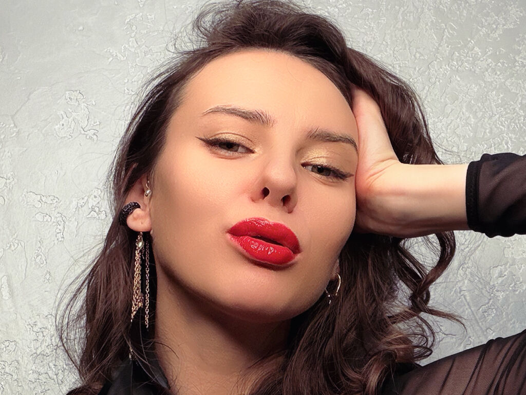 AlyceCox LiveJasmin model