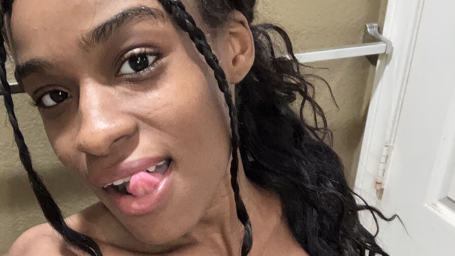 Watch MarlowLovee live on jobsporn.net
