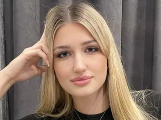 Show privé avec IngaBlossom