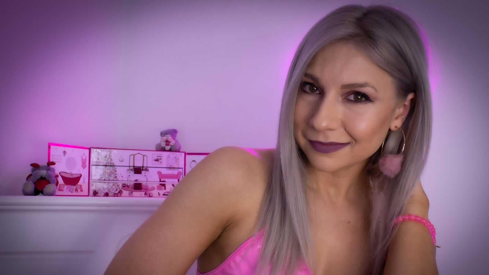 ChrissyQuinn erotic portrait
