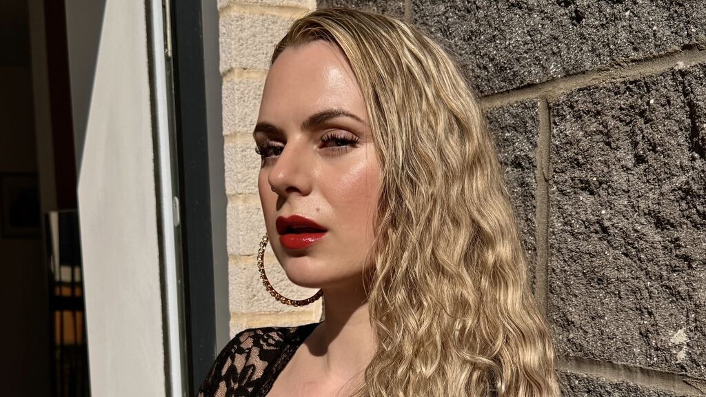 MistressScarlett's profile from Jasmin at GirlsOfJasmin'