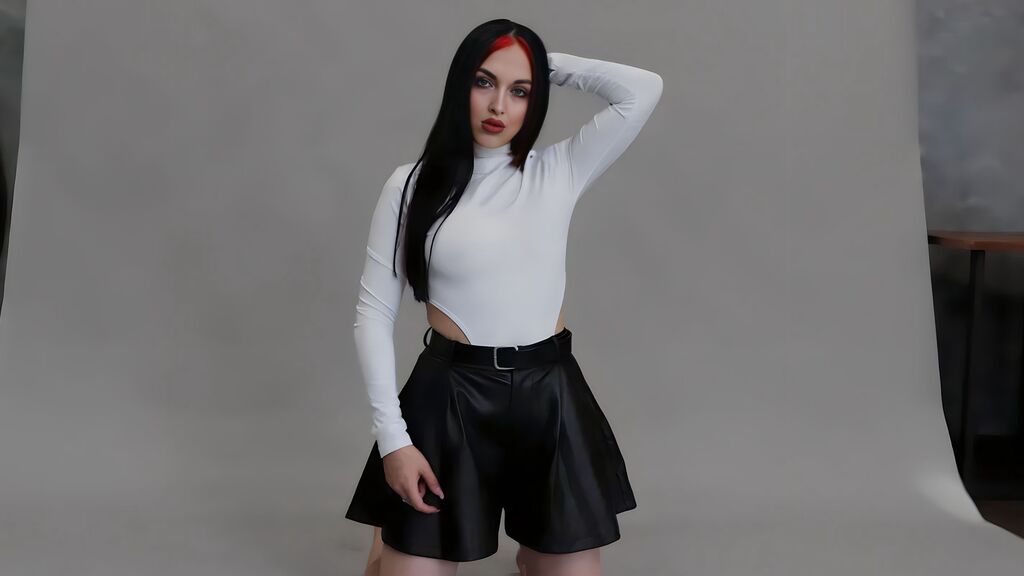 Live Chat with OliviaFlorense on LiveJasmin