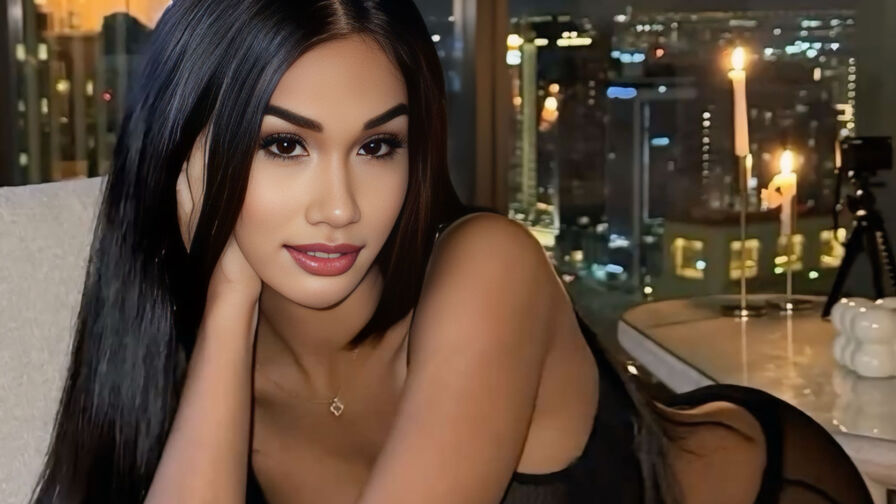 Enjoy Live Webcam with KathaliaSnow